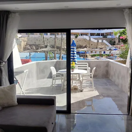 Sunny Paradise Retreat In Golf Del Sur Apartament