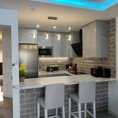 Sunny Paradise Retreat In Golf Del Sur Apartman San Miguel de Abona