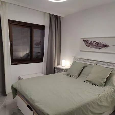 Sunny Paradise Retreat In Golf Del Sur Apartman